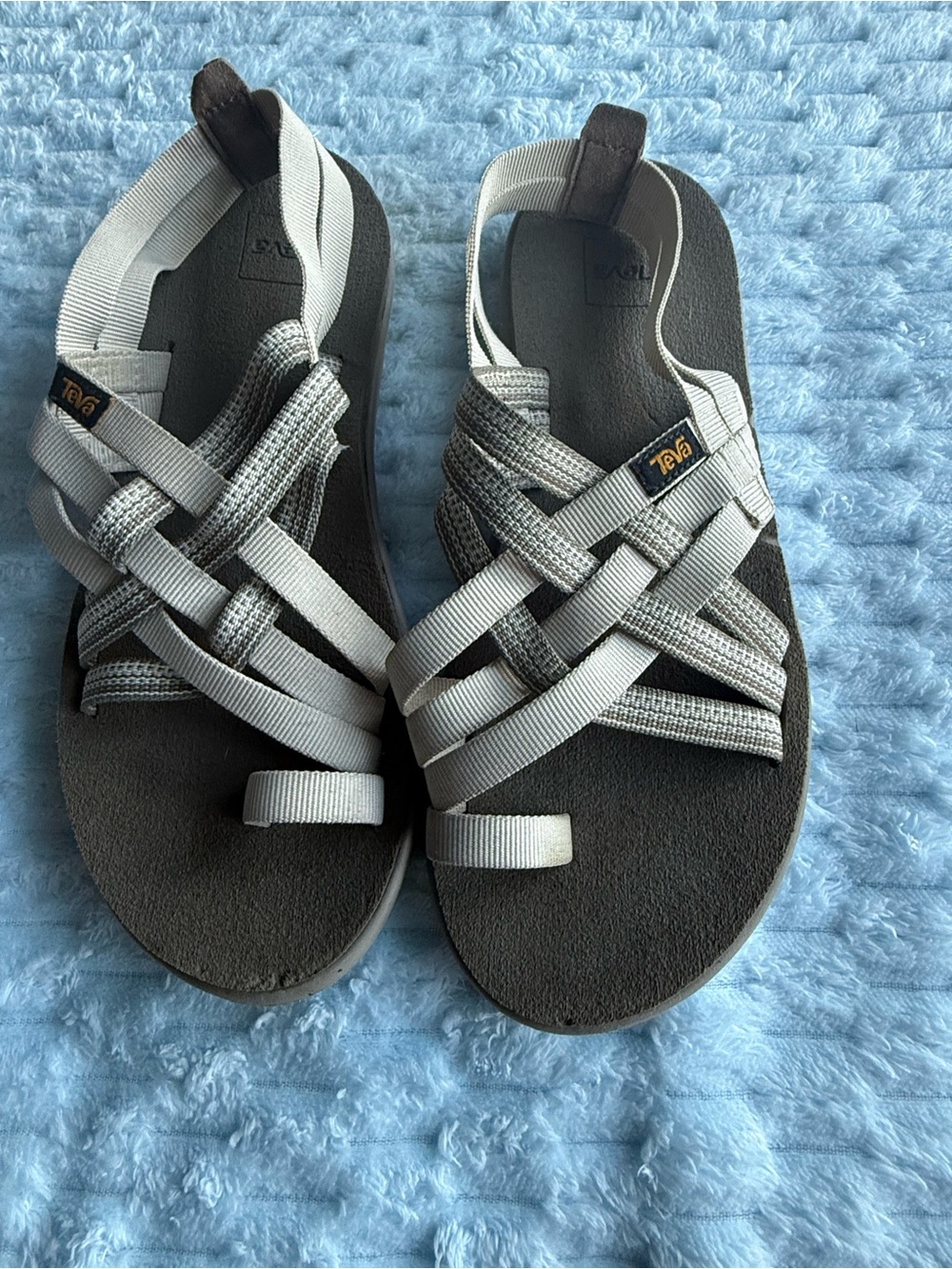 Teva Women’s Light Gray Multi-Strap Sandal Size 9
